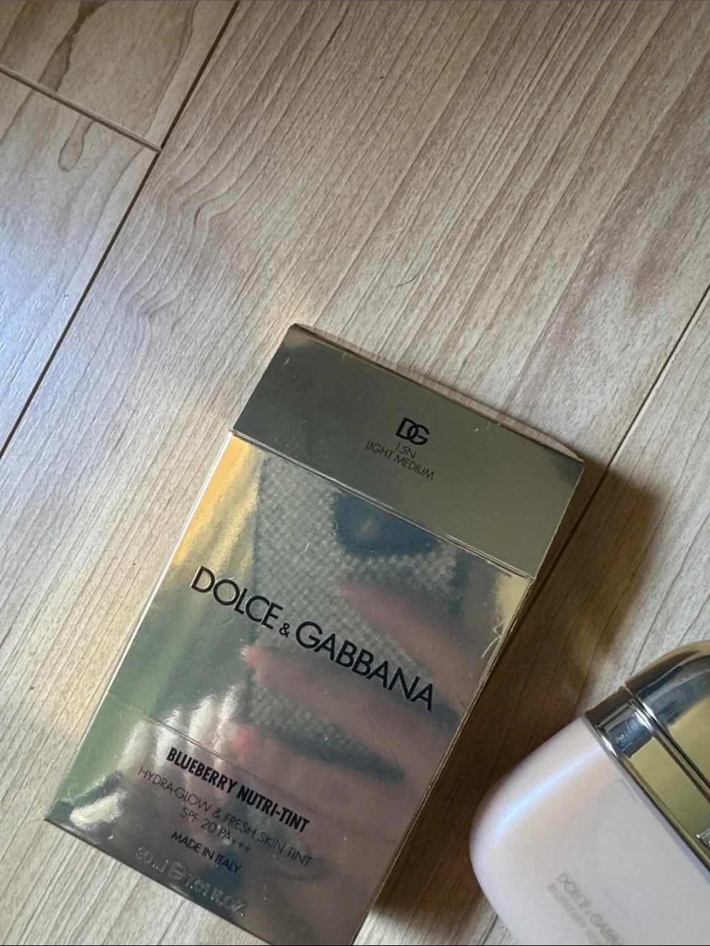 Dolce & Gabbana Blueberry Nutri-Tint Hydrating Tint 15N Light Medium